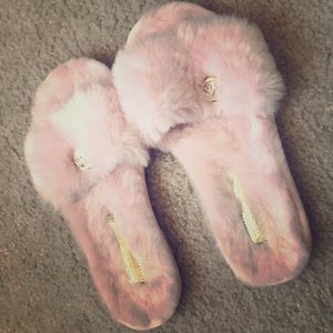 Michael Kors Jet Set Faux Fur Slippers in pink
